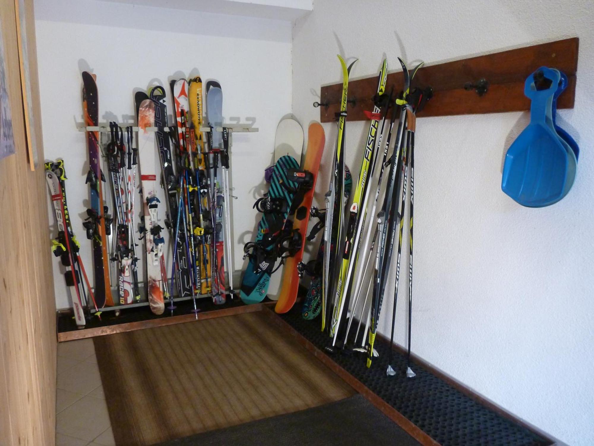 Brunnenhof Apartments Pettneu am Arlberg Ngoại thất bức ảnh
